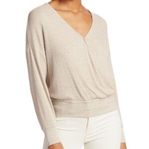 L'AGENCE
Amber Ribbed Long-Sleeve Wrap
Top Sz S